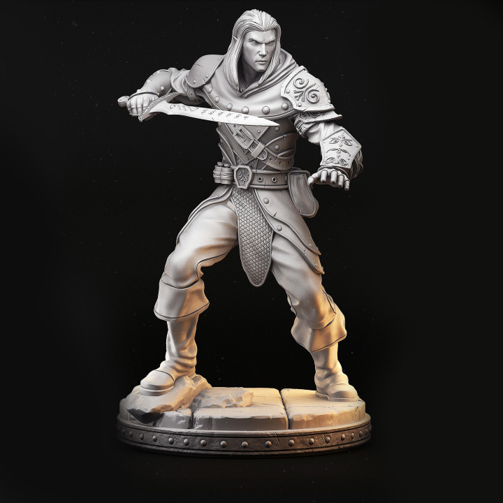 Miniatura de um espadachim élfico em escala 32mm, em uma pose ágil e focada, segurando uma espada de uma mão. Figura rica em detalhes, ideal para RPG de mesa, colecionadores e pintores de miniaturas.