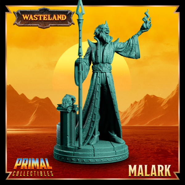 Miniatura de Malark, um sorcerer segurando um cajado em uma mão enquanto conjura magia com a outra, exibindo uma gargalhada intimidadora. Detalhes sombrios e postura dinâmica inspirados no cenário desolado de Athas em Darksun.