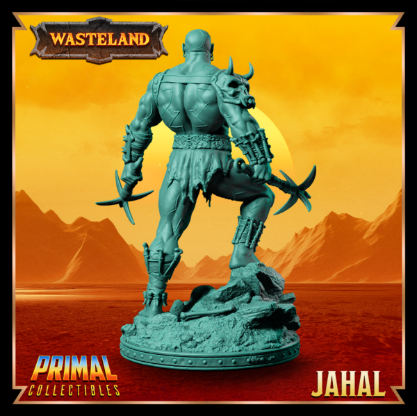 Miniatura de Mul Jahal, um Mul segurando duas maças em cada mão, com um olhar sereno. Detalhes rústicos e inspirados no cenário pós-apocalíptico de Athas em Darksun.