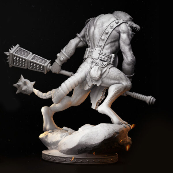 Miniatura de um humanoide reptiliano em escala 32mm, com um único olho, empunhando uma arma de duas mãos e usando armadura pesada em partes do corpo. A figura apresenta detalhes intimidadores, perfeita para RPG de mesa, colecionadores e pintores de miniaturas.